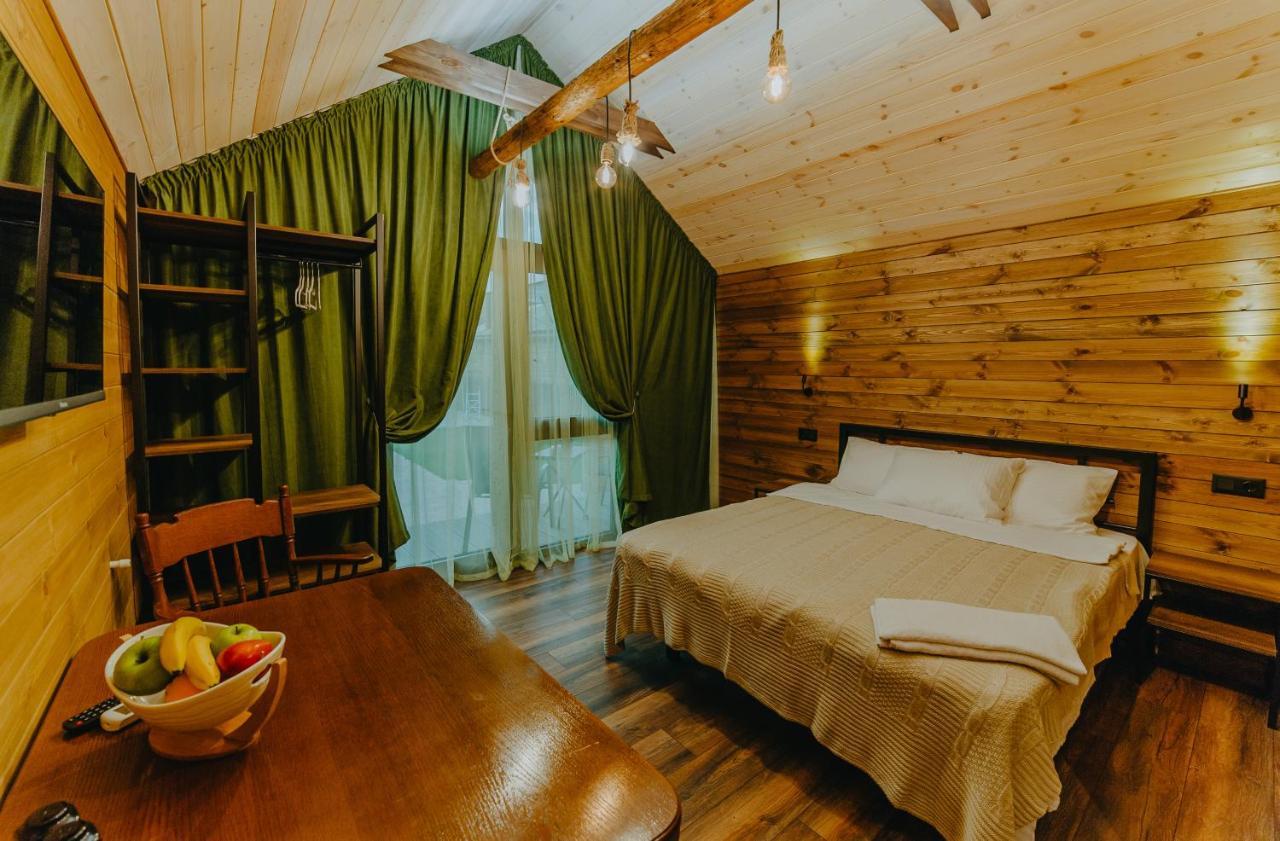 Wanderholic Hotel Telavi Exterior photo